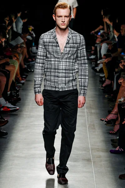 Look 37